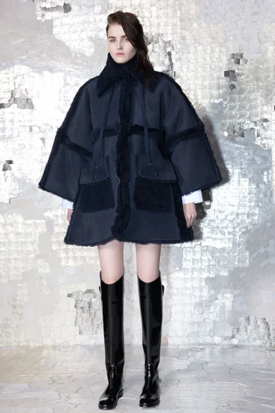 Look 3